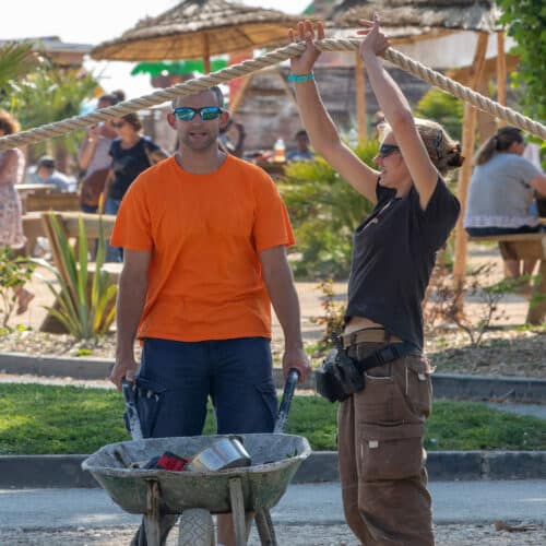 La Tanière, zoo, refuge, parc animalier, Chartres, Eure et Loir, cadeau, cadeau original, noël, anniversaire, st valentin, pâques, activité originale, expérience unique, VIP, soigneur d'un jour, activité insolite